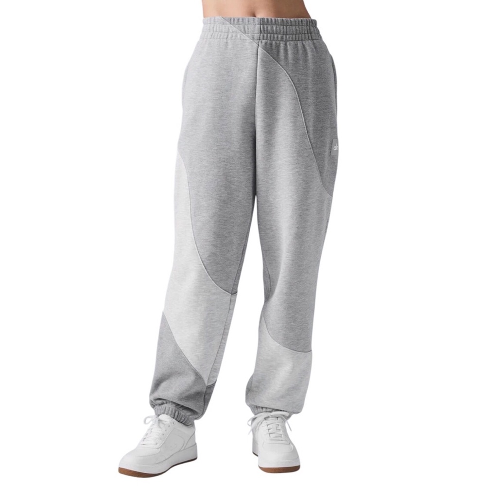 Alo Yoga Make Waves Sweatpant Athletic Heather Grey Tonal XXS